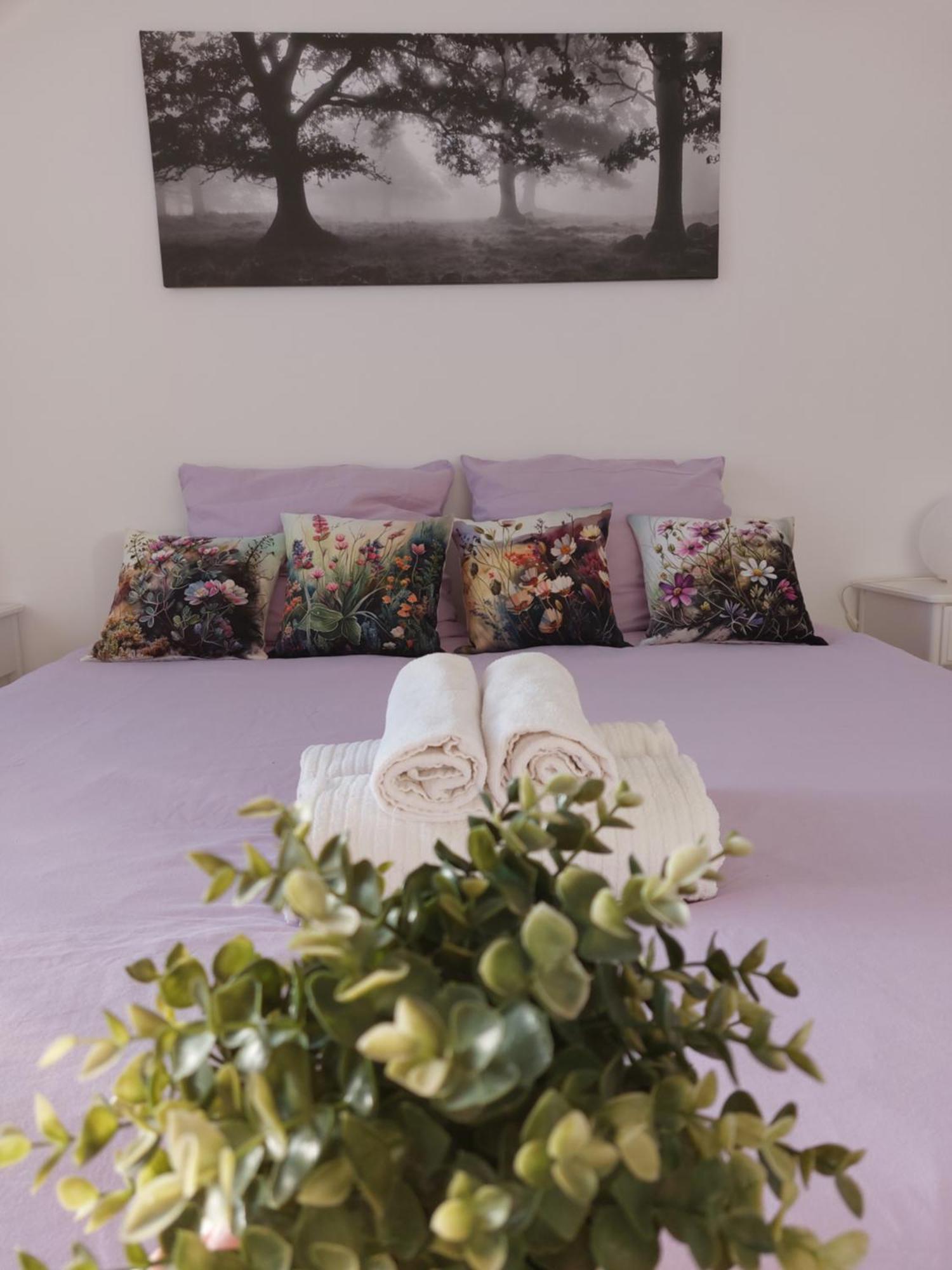 Villa Bianca - Holiday & Business Elsenfeld エクステリア 写真